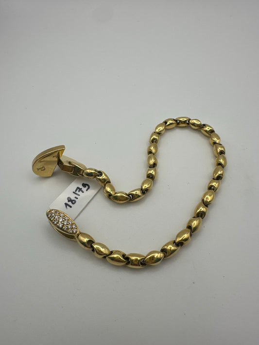 Bracelet Piaget en or jaune 18 carats serti de 19 diamants taille brillant G VVS2