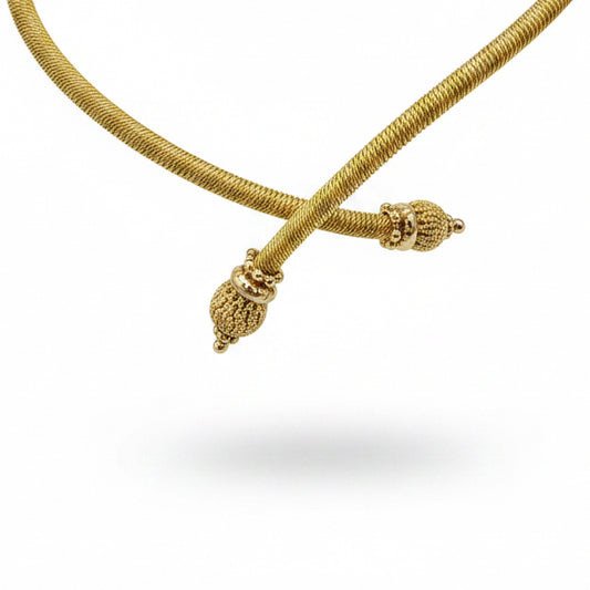 18 Karat Gold Halskette mit Saphir